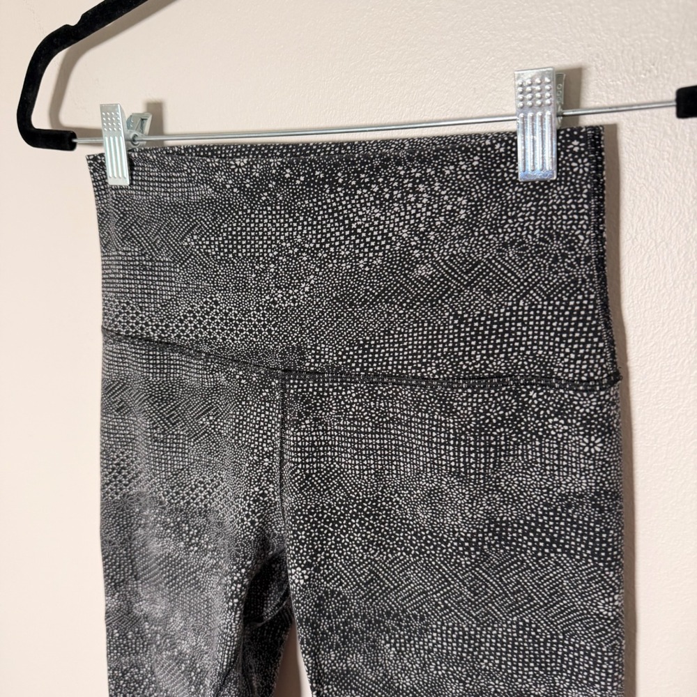 Lululemon Align Crop 21" Leggings (6) Tights Activewear Exercise Yoga Running - Picture 3 of 12